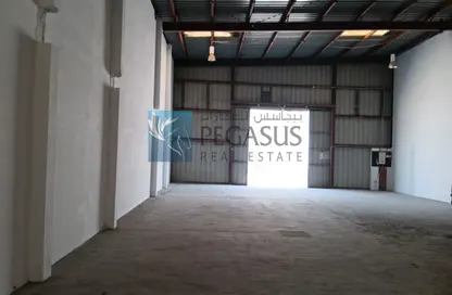 Warehouse - Studio - 1 Bathroom for rent in Sitra - Central Governorate