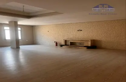 Apartment - 3 Bedrooms - 4 Bathrooms for sale in Sanad - Central Governorate