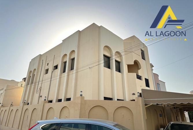 Villa - 5 Bedrooms - 4 Bathrooms for sale in Jid Ali - Central Governorate