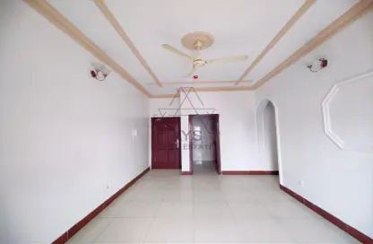 Apartment - 2 Bedrooms - 2 Bathrooms for rent in Muharraq - Muharraq Governorate