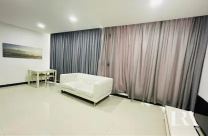 Apartment - 1 Bedroom - 1 Bathroom for rent in Exhibition Road - Hoora - Capital Governorate