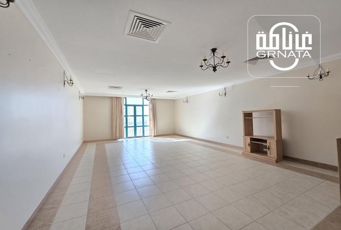 Apartment - 3 Bedrooms - 3 Bathrooms for rent in Adliya - Manama - Capital Governorate