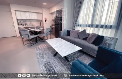 Living / Dining Room image for: Apartment - 2 Bedrooms - 2 Bathrooms for rent in Marassi Al Bahrain - Diyar Al Muharraq - Muharraq Governorate, Image 1