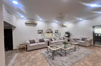 Villa - 4 Bedrooms - 5 Bathrooms for sale in Alhajiyat - Riffa - Southern Governorate