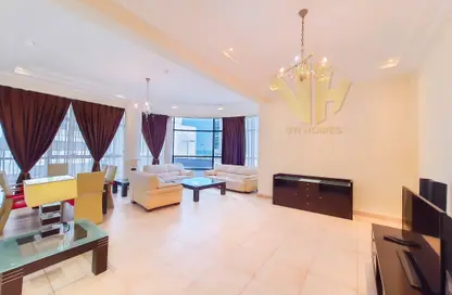 Apartment - 3 Bedrooms - 4 Bathrooms for rent in Al Juffair - Capital Governorate