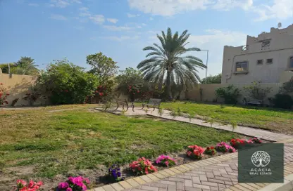 Villa - 4 Bedrooms - 6 Bathrooms for rent in Saar - Northern Governorate