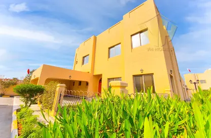 Villa - 4 Bedrooms - 4 Bathrooms for rent in Janabiya - Northern Governorate