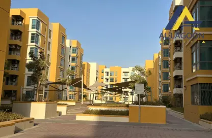 Apartment - 3 Bedrooms - 3 Bathrooms for rent in Isa Town - Central Governorate