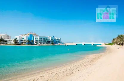 Villa - 5 Bedrooms - 5 Bathrooms for rent in Tala Island - Amwaj Islands - Muharraq Governorate
