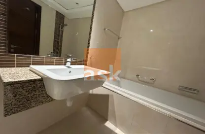 Apartment - 2 Bedrooms - 3 Bathrooms for rent in Bahrain Financial Harbour - Manama - Capital Governorate