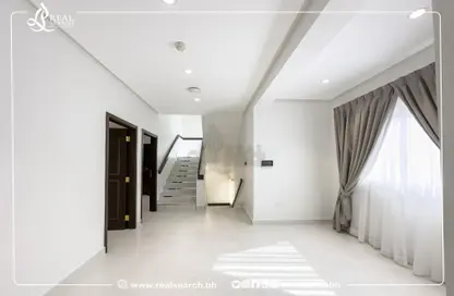 Villa - 3 Bedrooms - 4 Bathrooms for rent in Al Burhama - Manama - Capital Governorate