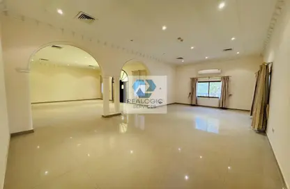 Villa - 3 Bedrooms - 4 Bathrooms for rent in Saar - Northern Governorate