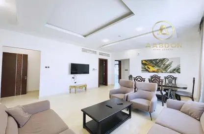 Apartment - 2 Bedrooms - 2 Bathrooms for rent in Al Burhama - Manama - Capital Governorate