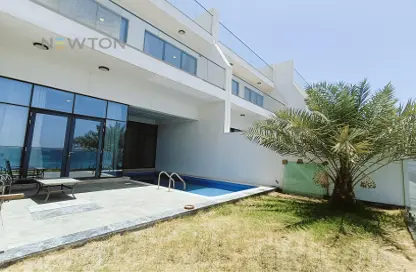 Villa - 4 Bedrooms - 6 Bathrooms for rent in Tubli - Central Governorate
