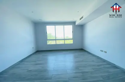 Apartment - 2 Bedrooms - 2 Bathrooms for rent in Segaya - Manama - Capital Governorate