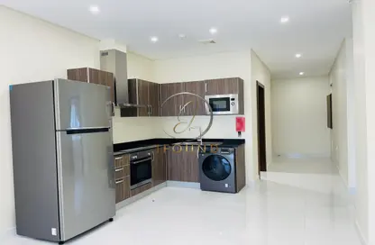 Apartment - 2 Bedrooms - 2 Bathrooms for rent in Al Burhama - Manama - Capital Governorate