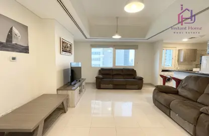 Apartment - 1 Bedroom - 2 Bathrooms for rent in Sanabis - Manama - Capital Governorate