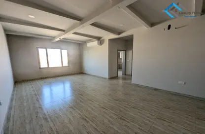 Duplex - 2 Bedrooms - 3 Bathrooms for rent in Janabiya - Northern Governorate