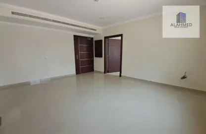 Apartment - 2 Bedrooms - 2 Bathrooms for rent in Busaiteen - Muharraq Governorate