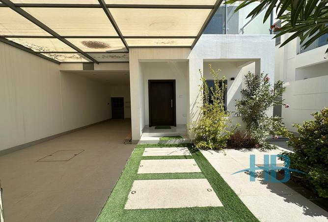 Villa - 4 Bedrooms - 6 Bathrooms for sale in Al Thurya villa Diyar Al Muharraq - Diyar Al Muharraq - Muharraq Governorate