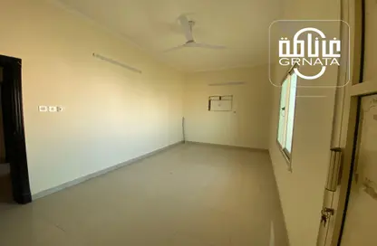 Apartment - 3 Bedrooms - 2 Bathrooms for rent in Jid Ali - Central Governorate