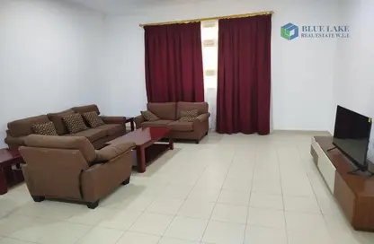 Apartment - 2 Bedrooms - 2 Bathrooms for rent in Al Juffair - Capital Governorate