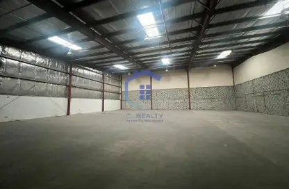 Warehouse - Studio - 2 Bathrooms for rent in Hidd - Muharraq Governorate