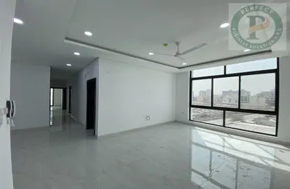 Apartment - 3 Bedrooms - 3 Bathrooms for rent in Saraya 2 - Bu Quwah - Northern Governorate