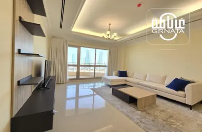 Apartment - 2 Bedrooms - 3 Bathrooms for rent in Sanabis - Manama - Capital Governorate