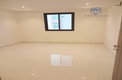 Apartment - 3 Bedrooms - 3 Bathrooms for rent in Busaiteen - Muharraq Governorate