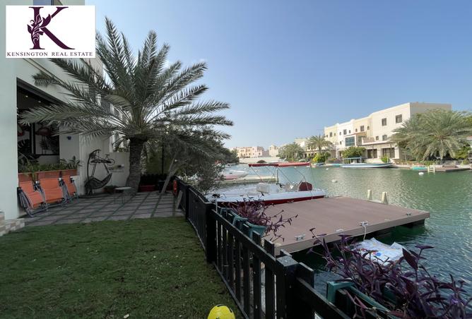 Villa - 4 Bedrooms - 5 Bathrooms for sale in Al Marsa Floating City - Amwaj Islands - Muharraq Governorate