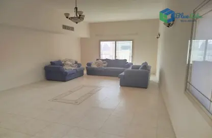 Apartment - 3 Bedrooms - 3 Bathrooms for rent in Mahooz - Manama - Capital Governorate