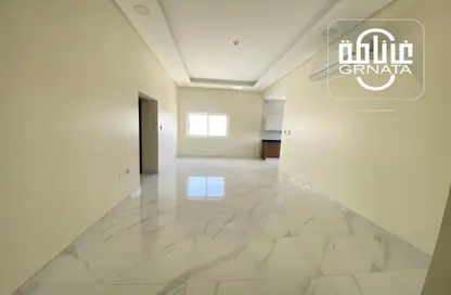 Apartment - 2 Bedrooms - 2 Bathrooms for rent in Jeblat Hebshi - Northern Governorate