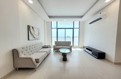 Apartment - 2 Bedrooms - 2 Bathrooms for rent in Sanabis - Manama - Capital Governorate