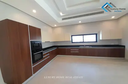 Villa - 3 Bedrooms - 5 Bathrooms for sale in Manama - Capital Governorate