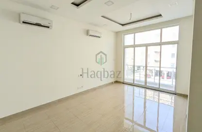 Apartment - 3 Bedrooms - 3 Bathrooms for rent in Hamad Town - Northern Governorate