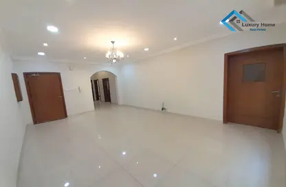 Apartment - 2 Bedrooms - 2 Bathrooms for rent in Sanad - Central Governorate