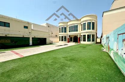 Villa - 5 Bedrooms - 6 Bathrooms for sale in Samaheej - Muharraq Governorate