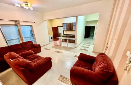 Apartment - 2 Bedrooms - 2 Bathrooms for rent in Mahooz - Manama - Capital Governorate