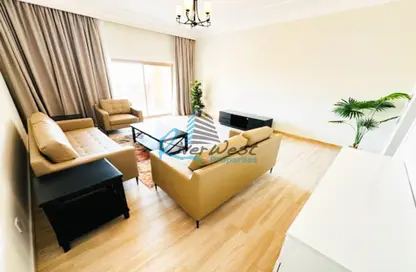 Townhouse - 3 Bedrooms - 4 Bathrooms for rent in Hamala - Northern Governorate