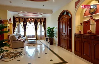 Apartment - 4 Bedrooms - 4 Bathrooms for rent in Busaiteen - Muharraq Governorate