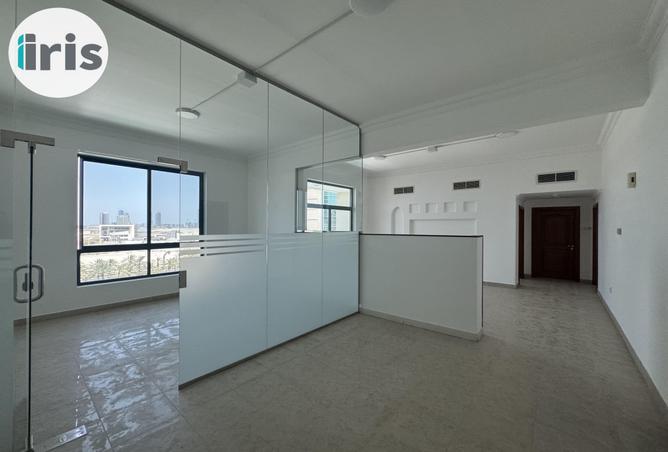 Office Space - Studio - 2 Bathrooms for rent in Seef - Capital Governorate