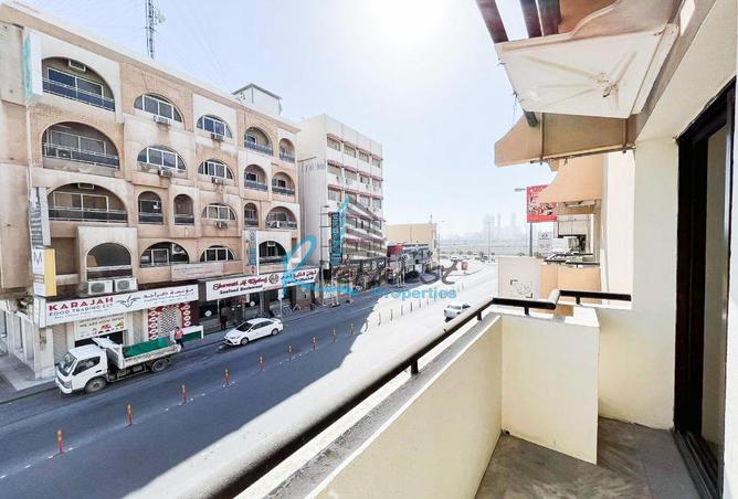 Office Space - Studio - 2 Bathrooms for rent in Exhibition Road - Hoora - Capital Governorate