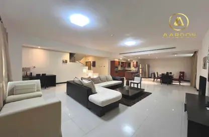 Apartment - 2 Bedrooms - 3 Bathrooms for rent in Busaiteen - Muharraq Governorate