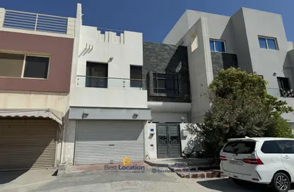 Villa - 4 Bedrooms - 5 Bathrooms for sale in Galali - Muharraq Governorate