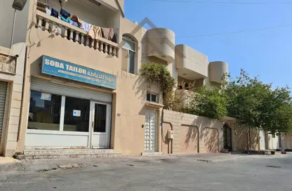 Villa - 7 Bedrooms - 7 Bathrooms for sale in Arad - Muharraq Governorate