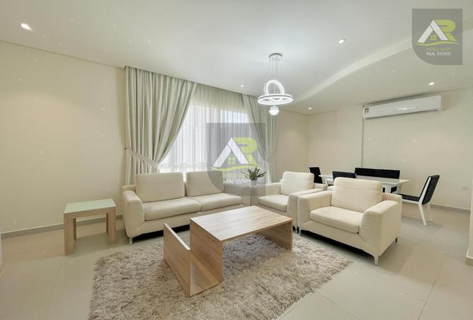 Apartment - 2 Bedrooms - 2 Bathrooms for rent in Mahooz - Manama - Capital Governorate