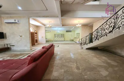 Villa - 4 Bedrooms - 4 Bathrooms for rent in Hidd - Muharraq Governorate