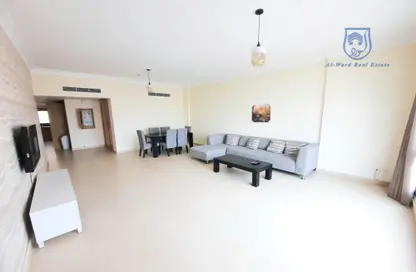 Apartment - 2 Bedrooms - 2 Bathrooms for rent in Um Al Hasam - Manama - Capital Governorate