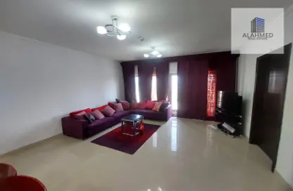 Apartment - 2 Bedrooms - 2 Bathrooms for rent in Busaiteen - Muharraq Governorate